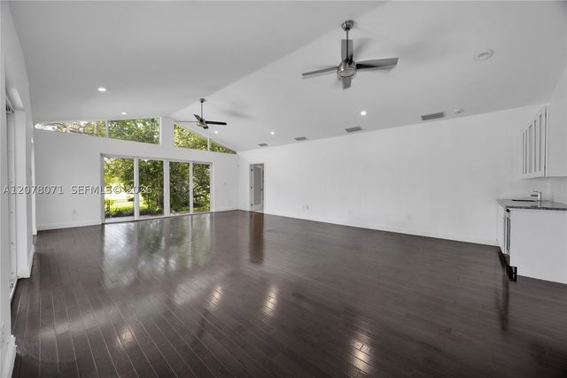 3709 Alhambra Ct, Coral Gables, FL 33134