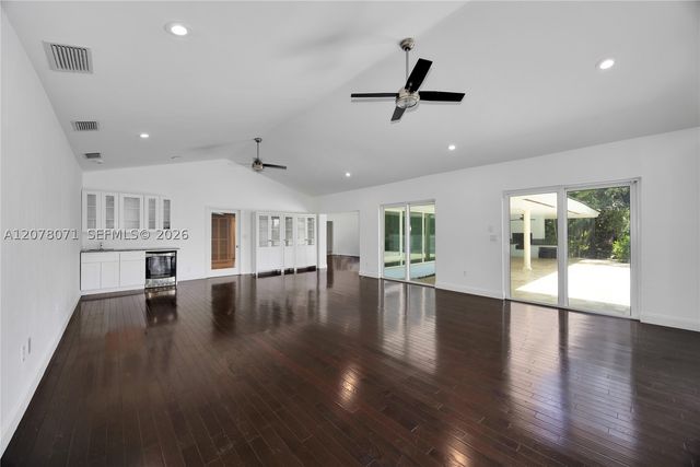 3709 Alhambra Ct, Coral Gables, FL 33134