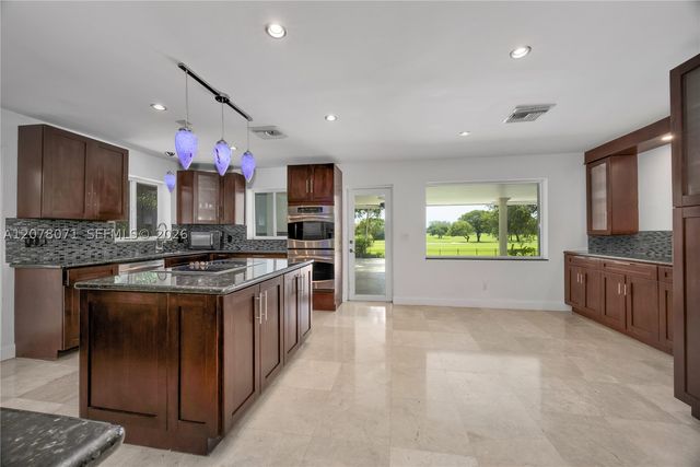 3709 Alhambra Ct, Coral Gables, FL 33134
