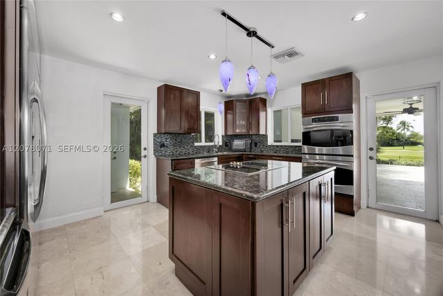3709 Alhambra Ct, Coral Gables, FL 33134