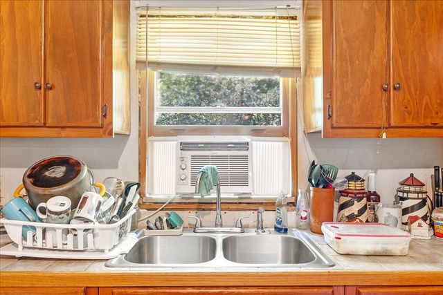 1607 E Grundy St, Tullahoma, TN 37388