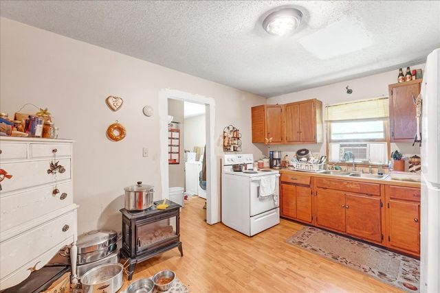 1607 E Grundy St, Tullahoma, TN 37388
