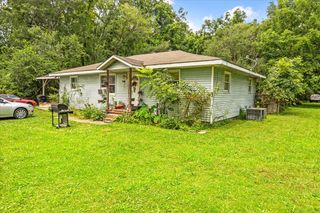 1607 E Grundy St, Tullahoma, TN 37388