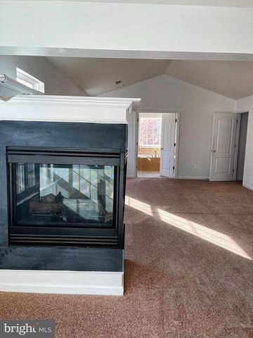 2900 VALERIAN LN, Upper Marlboro, MD 20774