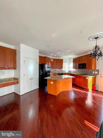 2900 VALERIAN LN, Upper Marlboro, MD 20774