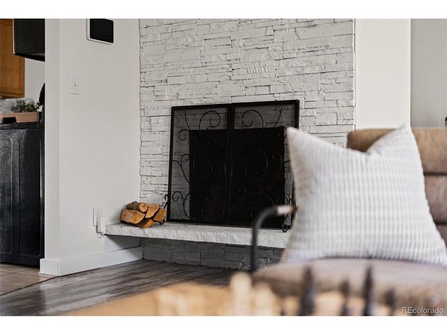 6807 Quay Ct, Arvada, CO 80003