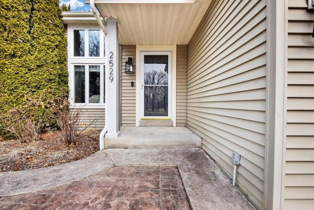 2529 Brittany LANE, East Troy, WI 53120