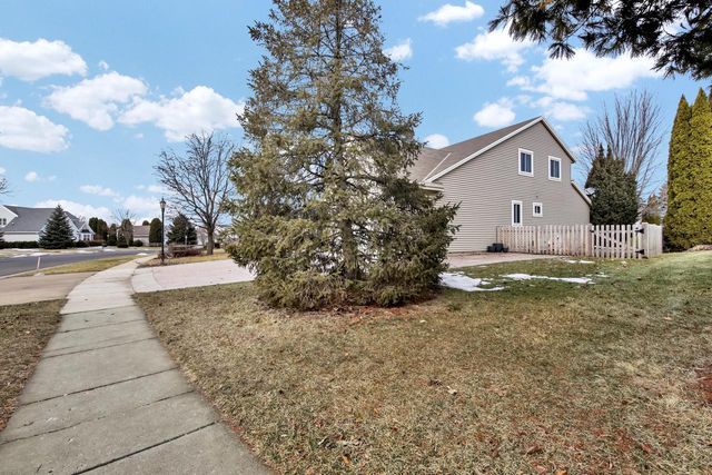2529 Brittany LANE, East Troy, WI 53120