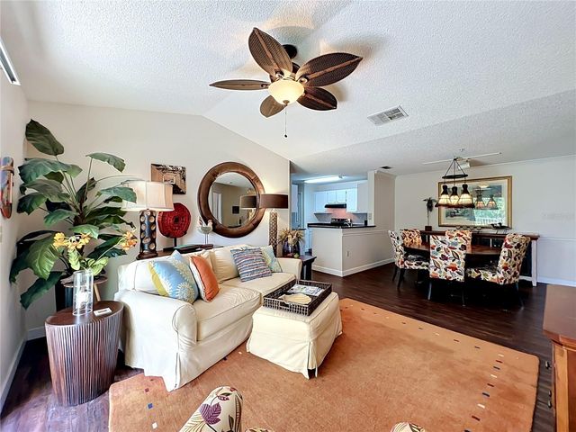 1909 SUMMER CLUB DRIVE 301, Oviedo, FL 32765