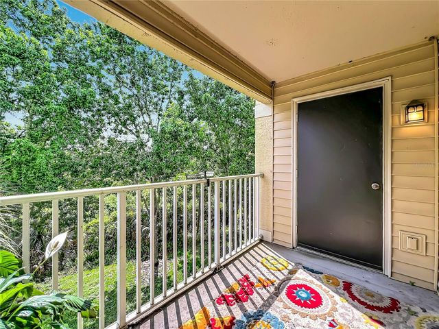 1909 SUMMER CLUB DRIVE 301, Oviedo, FL 32765