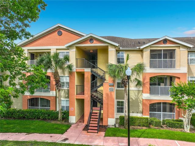 1909 SUMMER CLUB DRIVE 301, Oviedo, FL 32765
