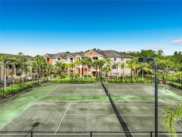 1909 SUMMER CLUB DRIVE 301, Oviedo, FL 32765