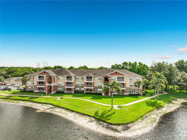 1909 SUMMER CLUB DRIVE 301, Oviedo, FL 32765