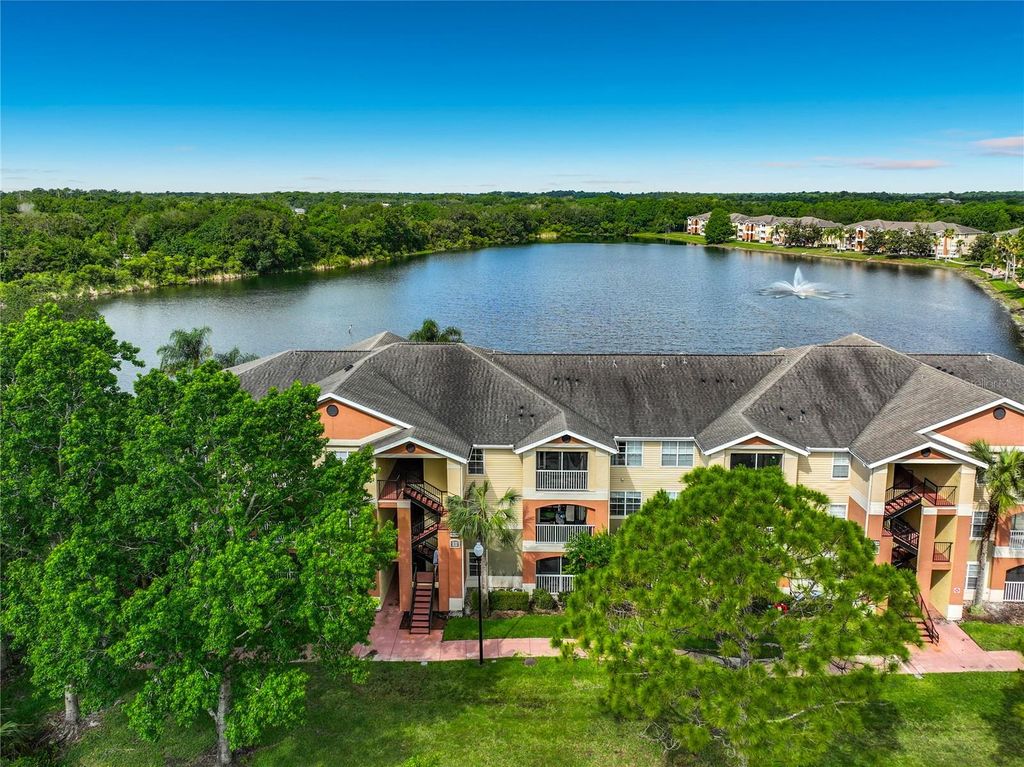 1909 SUMMER CLUB DRIVE 301, Oviedo, FL 32765