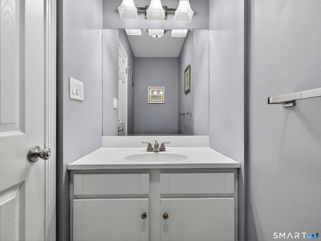 1 Wilshire Road B, Madison, CT 06443