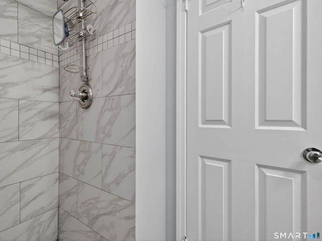 1 Wilshire Road B, Madison, CT 06443