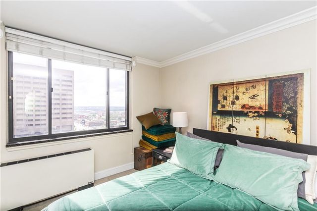 700 E 8th Street 14G, Kansas City, MO 64106