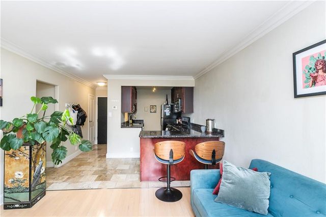 700 E 8th Street 14G, Kansas City, MO 64106