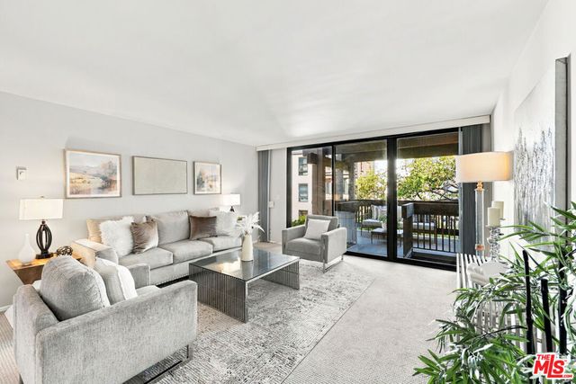 7742 Redlands Street D2052, Playa Del Rey, CA 90293