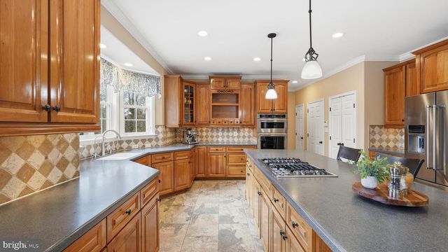 30 RAM LN, Stafford, VA 22554