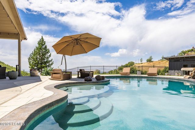 407 Hidden Lake Drive, Bountiful, UT 84010