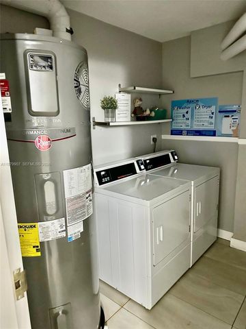 9350 Fontainebleau Blvd 513, Miami, FL 33172