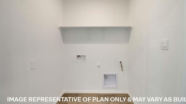 207B HARRISON XING, Uhland, TX 78640