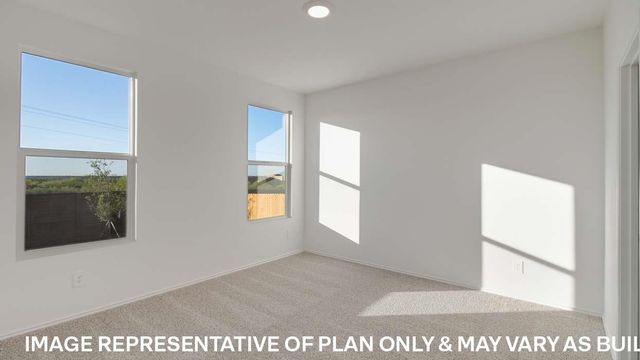 207B HARRISON XING, Uhland, TX 78640