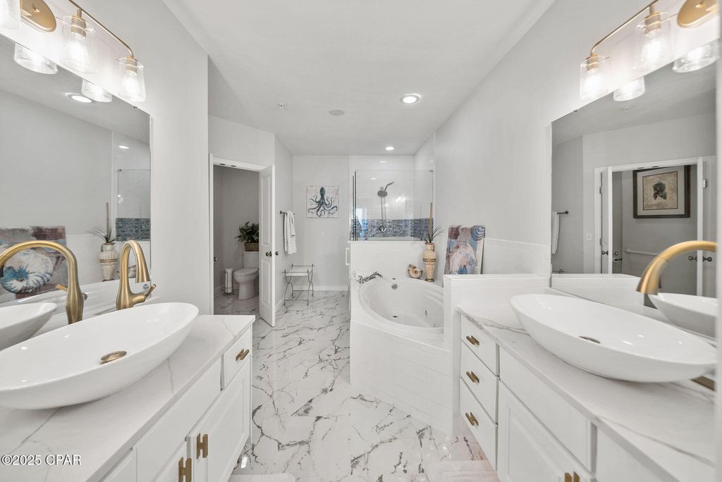 Image 30 of property listing at 8601 W Surf 15 - Drive 15w, Panama City Beach, FL 32408