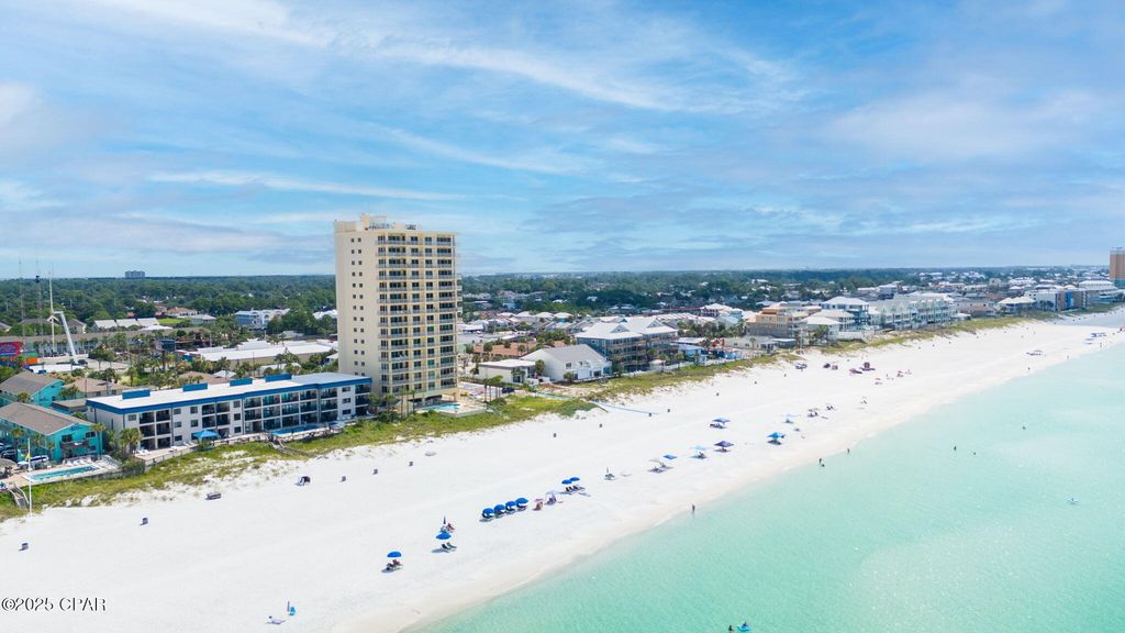 Image 58 of property listing at 8601 W Surf 15 - Drive 15w, Panama City Beach, FL 32408