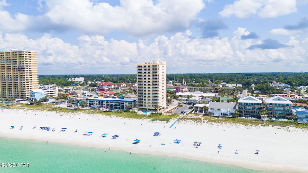 Image 62 of property listing at 8601 W Surf 15 - Drive 15w, Panama City Beach, FL 32408