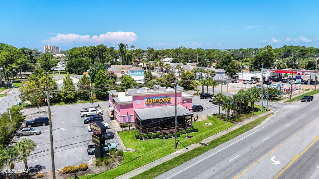 Image 68 of property listing at 8601 W Surf 15 - Drive 15w, Panama City Beach, FL 32408