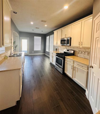 18006 Barton Ridge Lane, Richmond, TX 77407