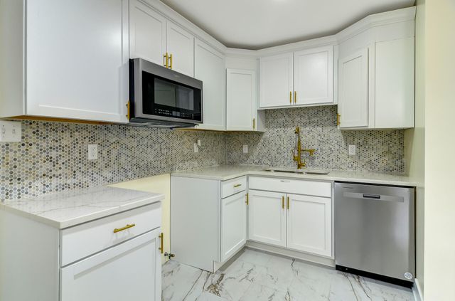 4381 Lincoln Street, Gary, IN 46408