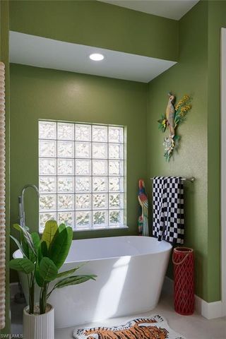 8500 Southwind Bay CIR, Fort Myers, FL 33908