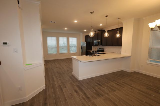 3016 Tres Olivos Drive, Houston, TX 77047