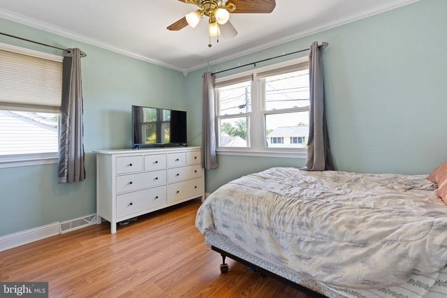 1411 WEDGEWOOD RD, Wilmington, DE 19805