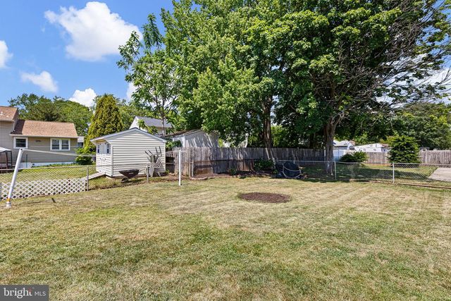1411 WEDGEWOOD RD, Wilmington, DE 19805