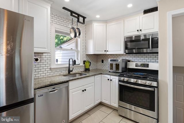 1411 WEDGEWOOD RD, Wilmington, DE 19805