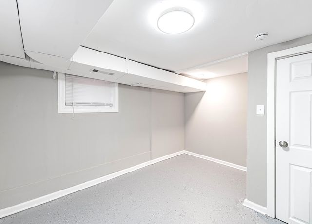 30 Washington Avenue, La Grange, IL 60525