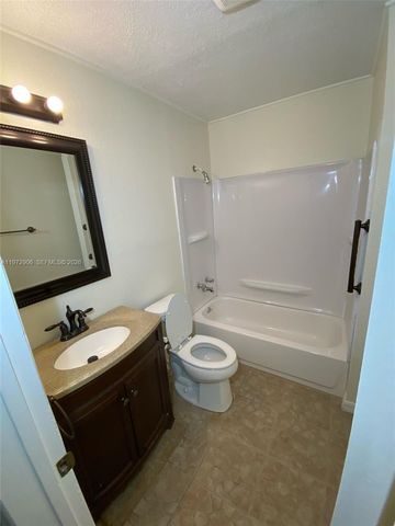 1467 Renton, Deltona, FL 32725