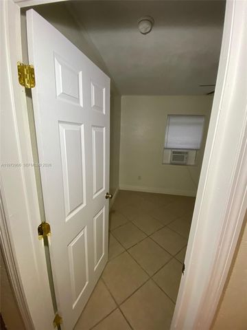 1467 Renton, Deltona, FL 32725