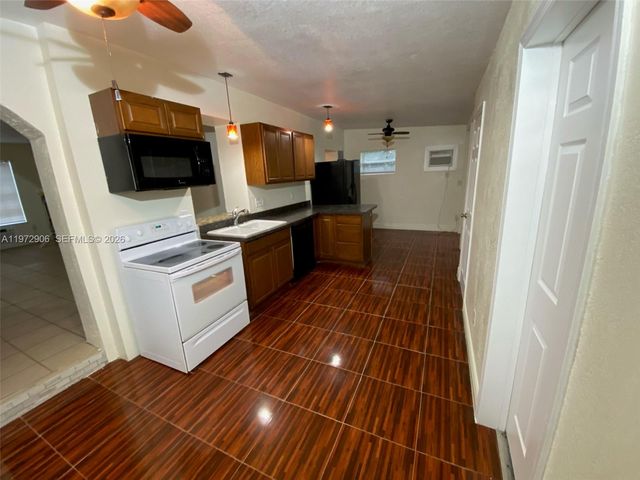 1467 Renton, Deltona, FL 32725