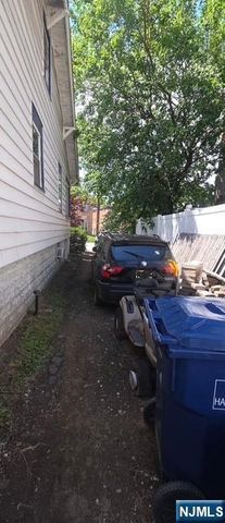 886 Main Street, Hackensack, NJ 07601