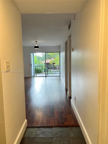 9225 SW 87th Ave A8, Miami, FL 33176