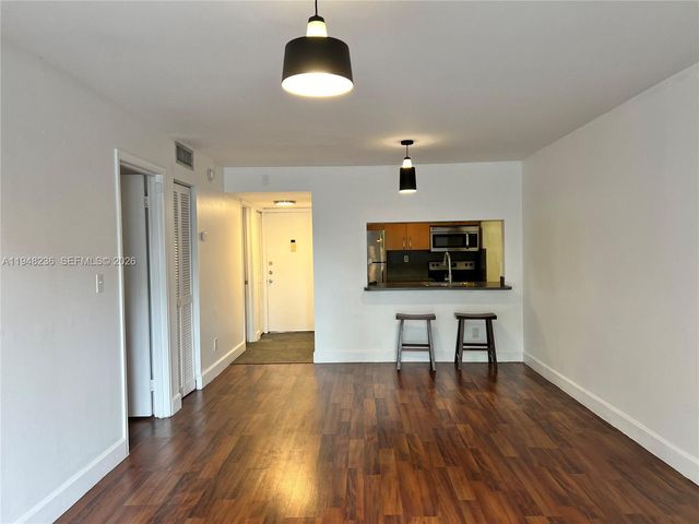 9225 SW 87th Ave A8, Miami, FL 33176