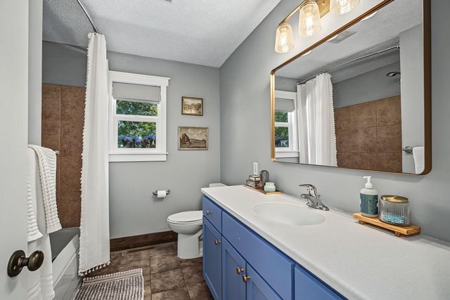 11180 Lower 167th Street W, Lakeville, MN 55044