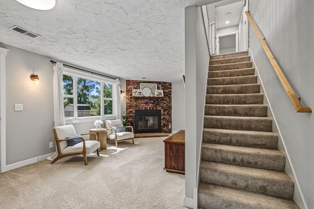 11180 Lower 167th Street W, Lakeville, MN 55044