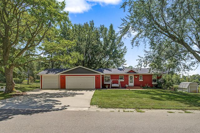 11180 Lower 167th Street W, Lakeville, MN 55044