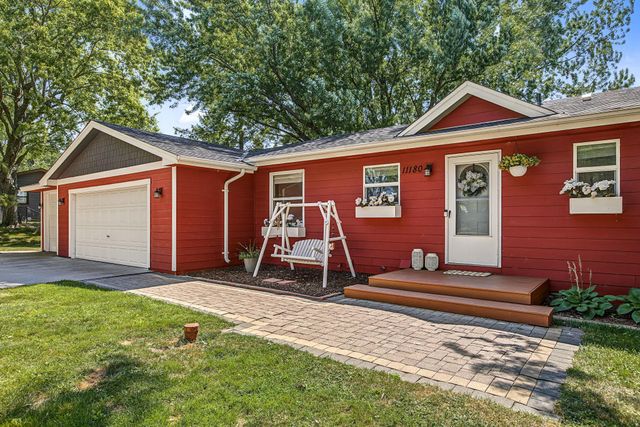 11180 Lower 167th Street W, Lakeville, MN 55044